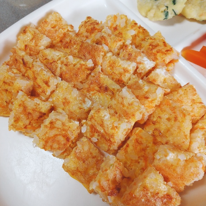 離乳食後期から 卵とチーズのごはんおやき レシピ 作り方 By となみ 楽天レシピ 離乳食後期から 卵とチーズのごはんおやき レシピ 作り方 By となみ 楽天レシピ